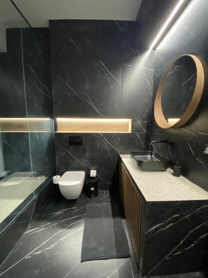 Apartment Center Boutique *
